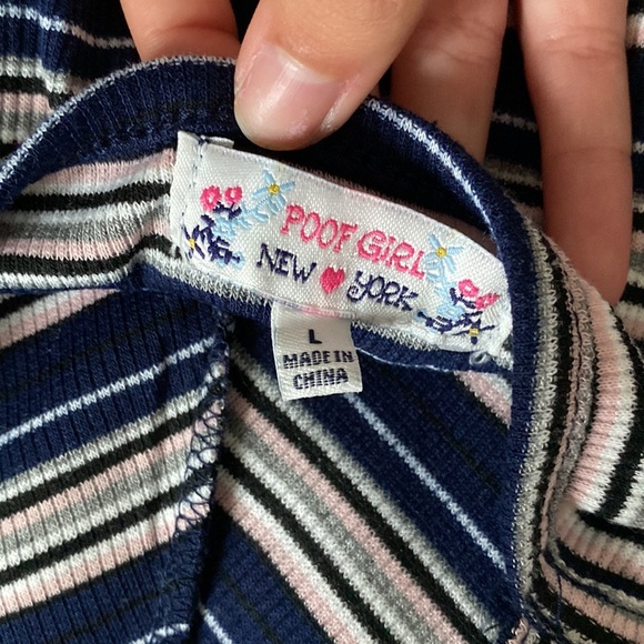 This is a romper. It is comfy. I am selling this outfit because it didn’t fit me - Picture 3 of 3